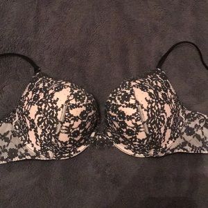 Victoria’s Secret Very Sexy Push Up Bra size34C